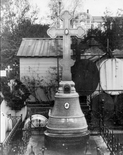 Могила священника Александра Васильевича Рождественского Могила священника Александра Васильевича Рождественского