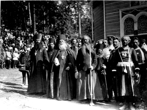 Странник Василий Босоногий в Саровской пустыни