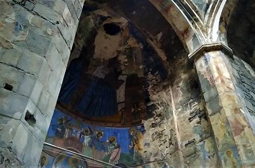 Образ Пресвятой Богородицы, на месте главы Которой зияет дыра Образ Пресвятой Богородицы, на месте главы Которой зияет дыра