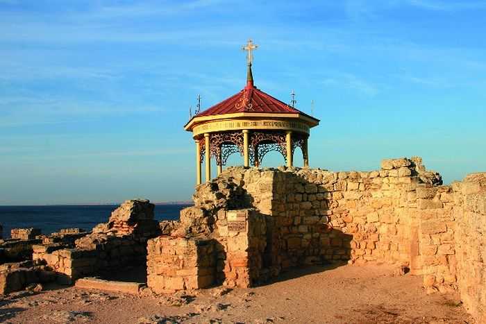 Купель, в которой крестился равноапостольный князь Владимир